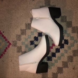 Nasty Gal White Booties size 8